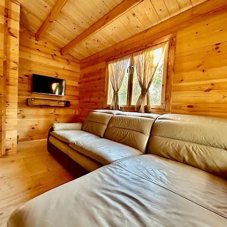 Chalet Bois Jacuzzi Bessan Exterior photo